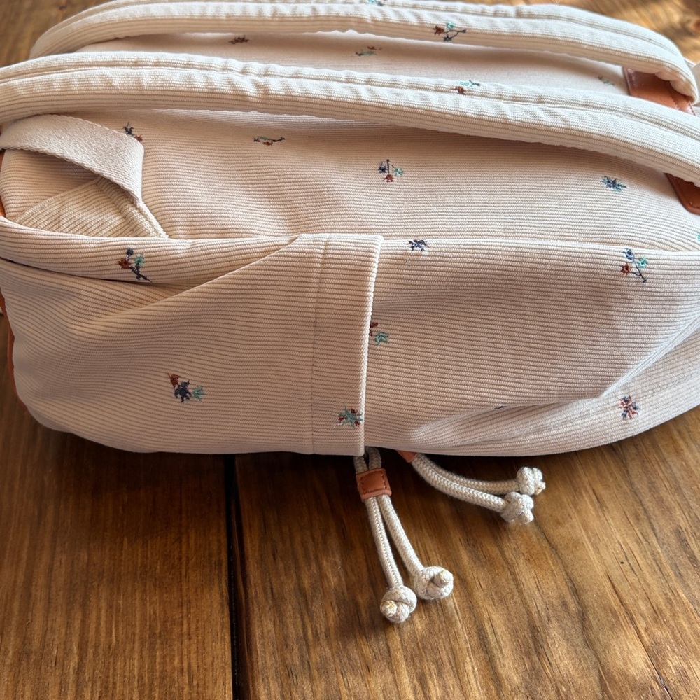 Universal Thread Floral Backpack Bookbag Nwt - image 4